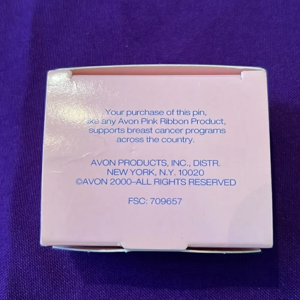 NWOT vintage Avon gold tone with pink  stones breast cancer ribbon pin